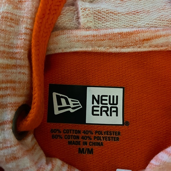 New Era Women’s British Columbia Lions CFL hoodie - Picture 2 of 2